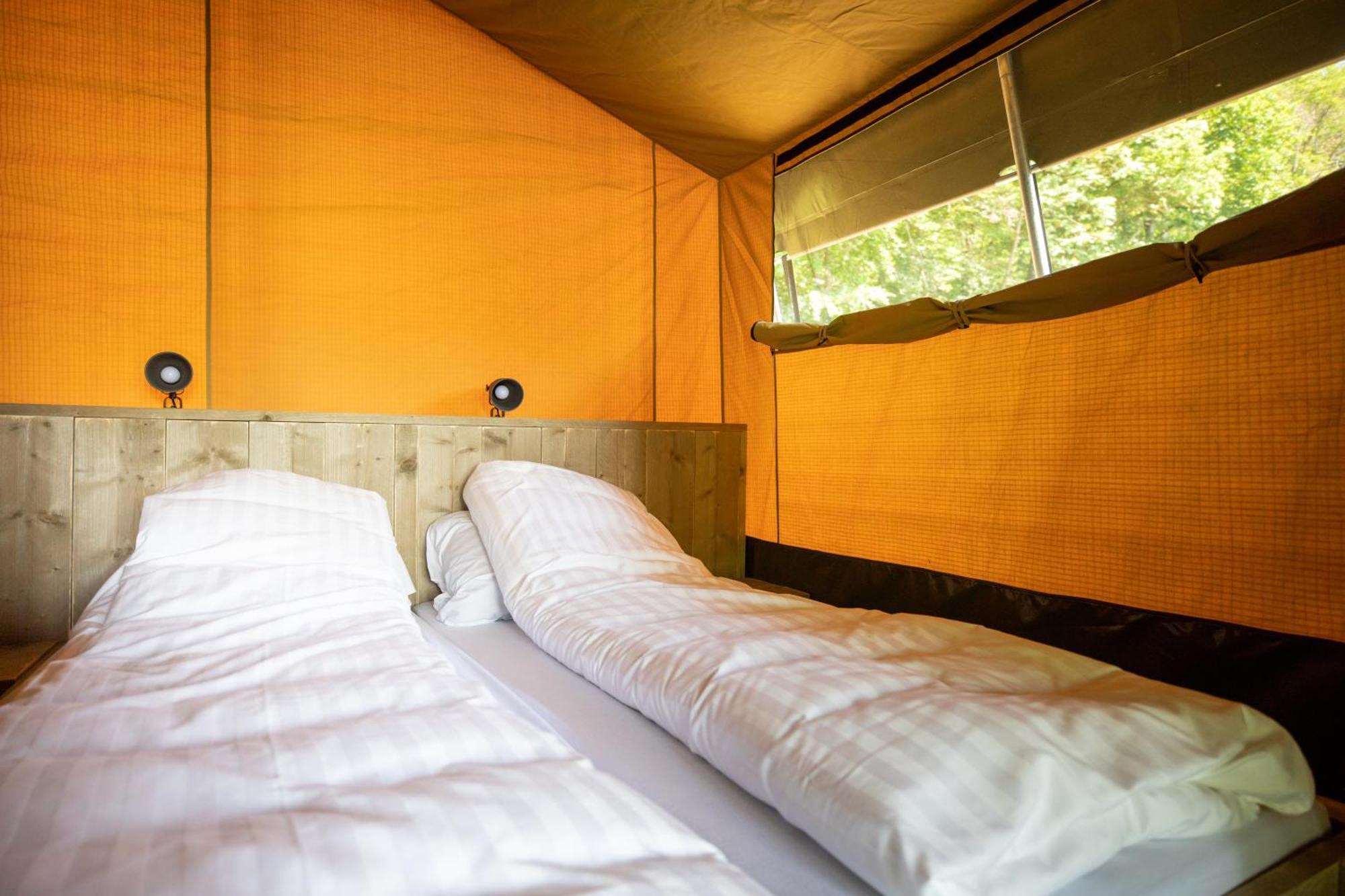 Camping Rcn Les Collines De Castellane Ruang foto